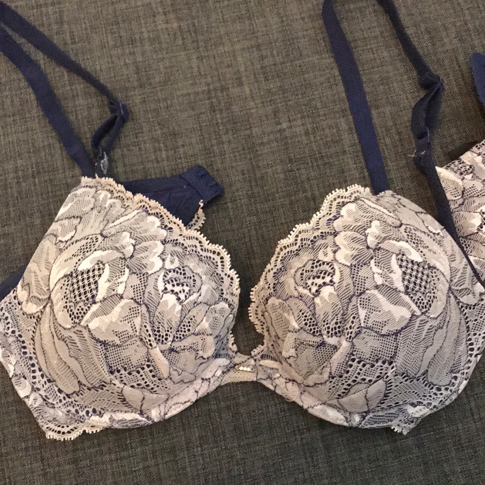 New with Tags - Victoria’s Secret Bra